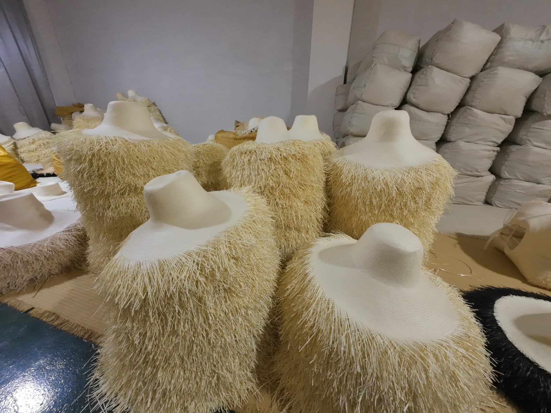 Foto de inventario y almacenamiento de sombreros 7